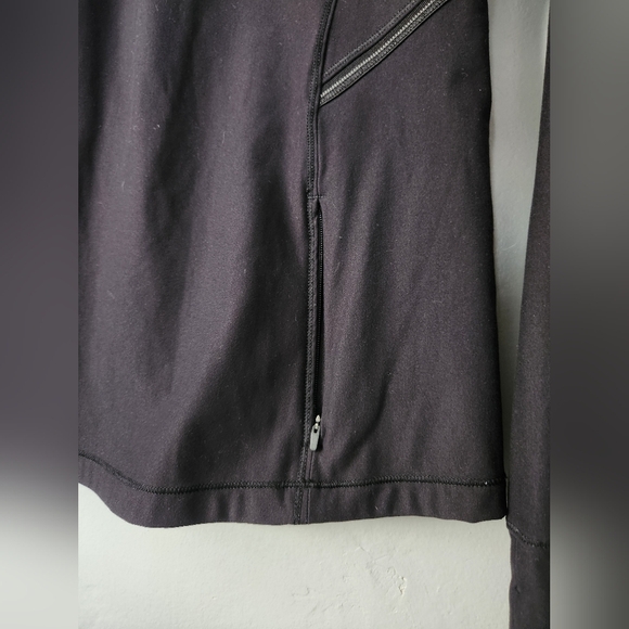 Lululemon Fresh Tracks 1/2 Zip Black Longsleeve Tech Fleece Sz 8 - Picture 6 of 11